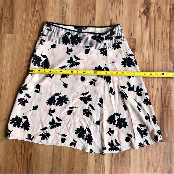 BANANA REPUBLIC Silk Floral Skirt Size 4 Petite Women’s - Picture 9 of 16